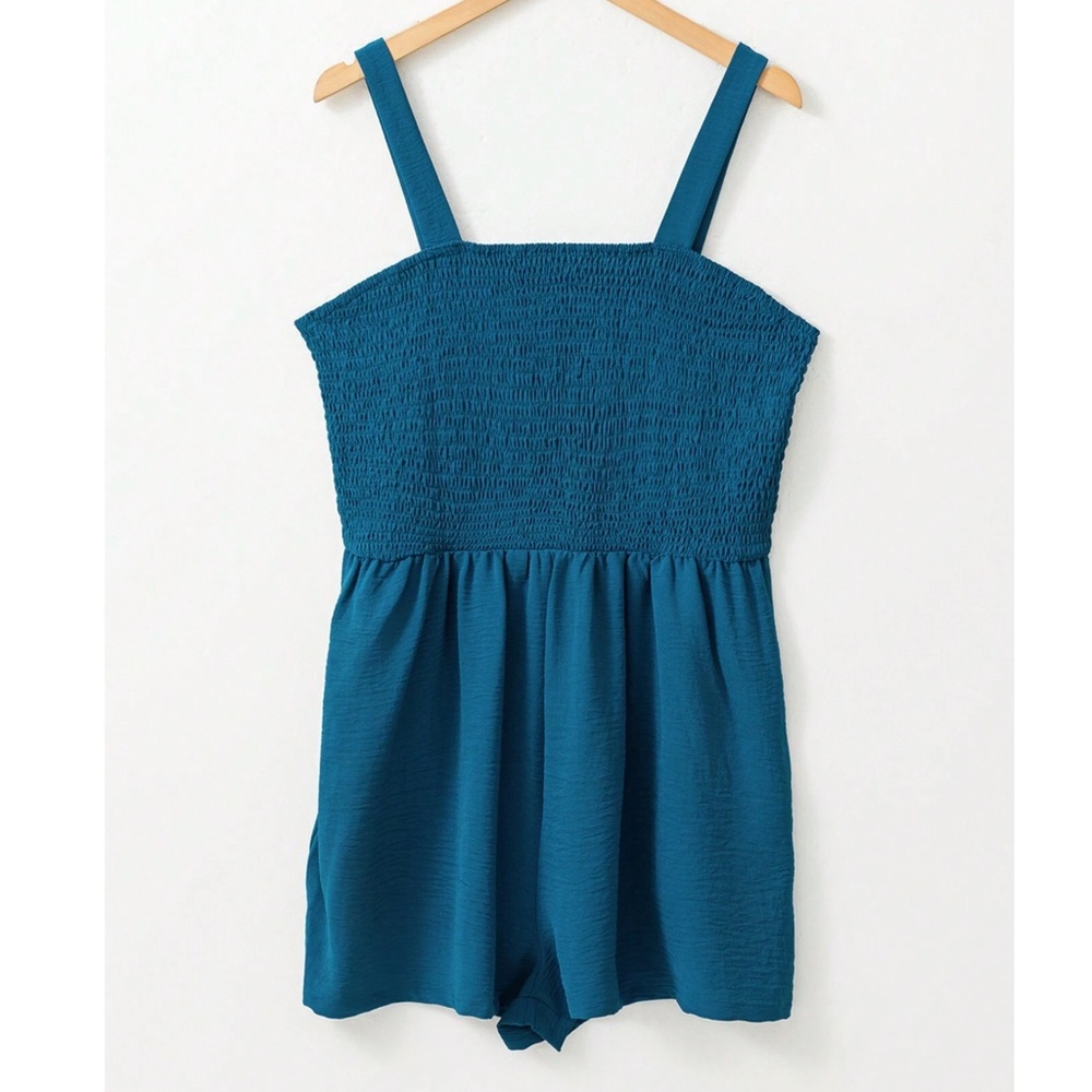 Boho Smocked Bodice Pockets Cami Solid Romper - Picture 7 of 7